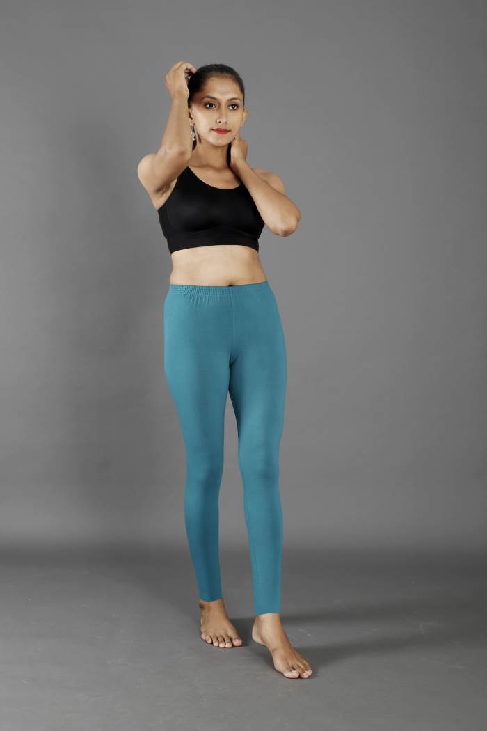 Women Solid Terquoise Blue Ankle Length Leggings