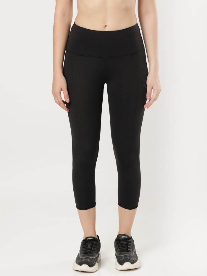JOCKEY MW13 Slim Fit Capri with Side Pockets