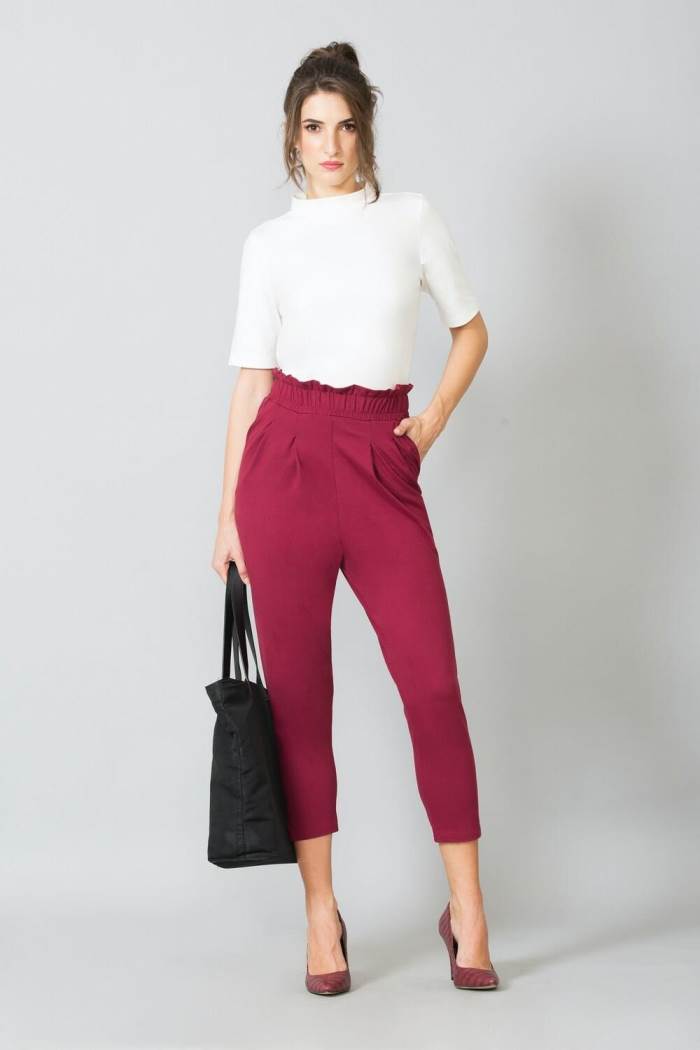 VH 66307 casual with these high waisted ruffled pants